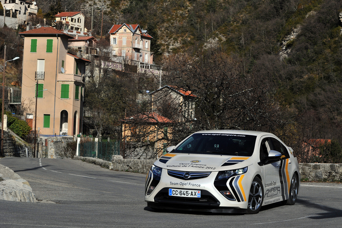 Opel Ampera ganha Rally de Monte Carlo de energia alternativa