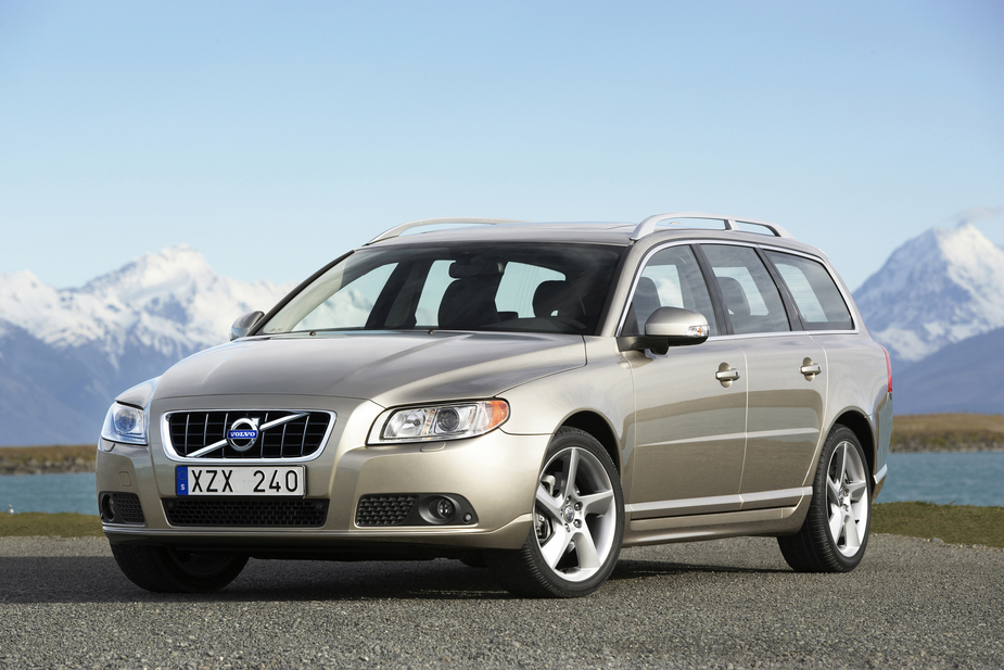 Volvo V70 2.0T Summum Powershifht