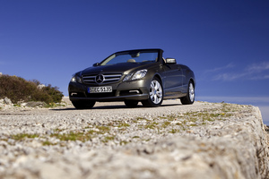 Mercedes-Benz E Cabrio 250 CGI BlueEfficiency Auto