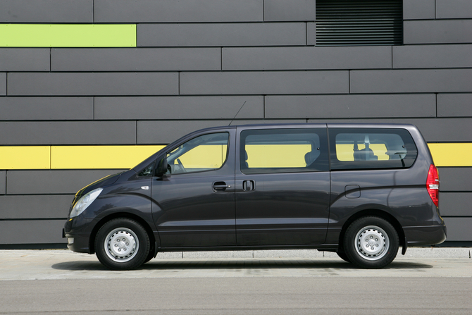 Hyundai H-1 Travel 2.5 CRDi