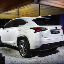 Lexus NX 300h F Sport AWD