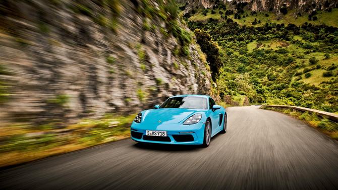 Porsche 718 Cayman S PDK