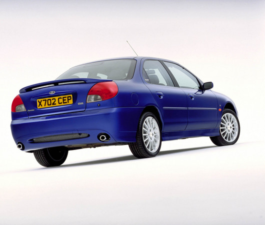 Ford Mondeo ST200