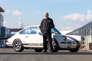 O carro está a ser preparado para as corridas pela Porsche Classic e pela Porsche GB Motorsport