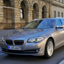 BMW 535i Touring xDrive AT