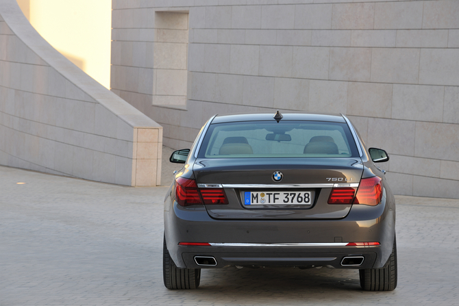 750Li (version limousine)