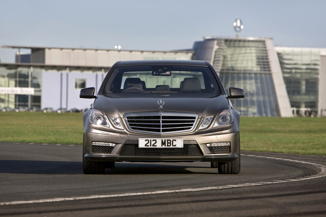 Mercedes-Benz E63 AMG 5.5