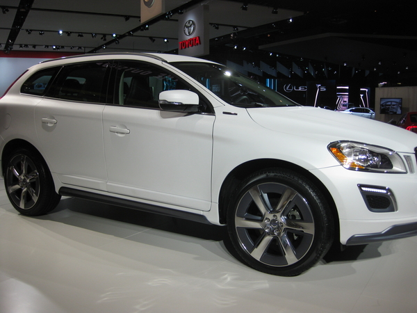 Volvo XC60 Plug-In Hybrid Concept