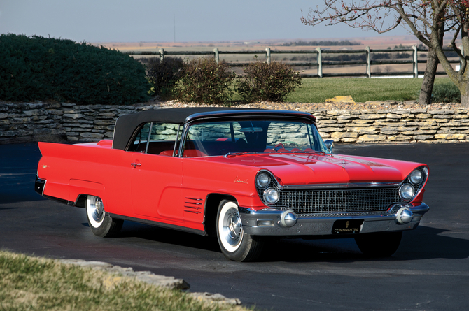 Lincoln Continental Mark V