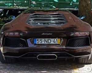 Lamborghini Aventador LP 700-4