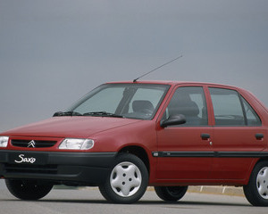 Saxo 1.0i