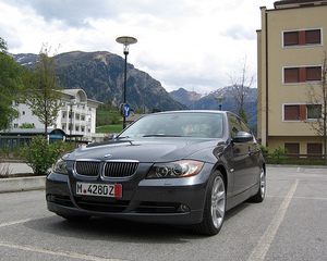 330xi