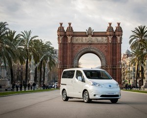 e-NV200 Furgão Professional Grelha