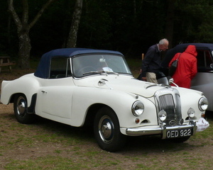 Conquest Roadster