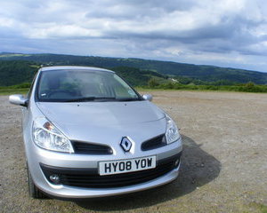 Clio 2.0 16v Automatic