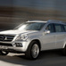 Toyota Hiace Pass Executive vs Mercedes-Benz GL 350 BlueTec Automatic  vs Mercedes-Benz ML 300 CDI Auto