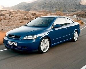 Astra Coupe 2.2 16V Automatic