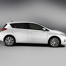 6. Toyota Auris Hybrid