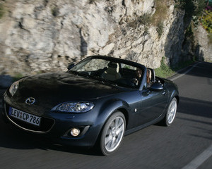 MX-5 2.0 Roadster Coupé Automatic