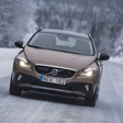 V40 D4 Momentum Cross Country